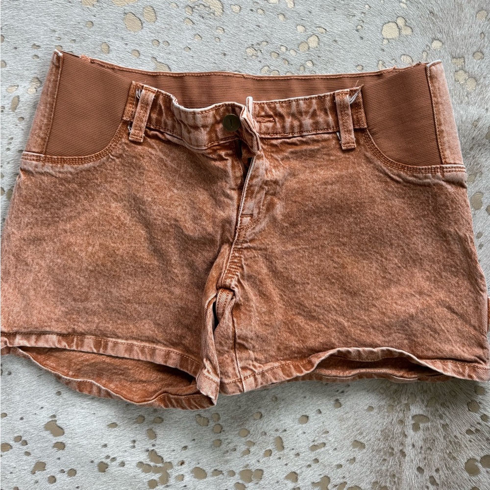 Maternity shorts